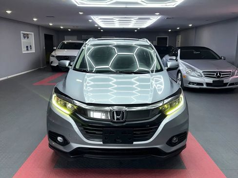 Used 2019 Honda HR-V EX image 8