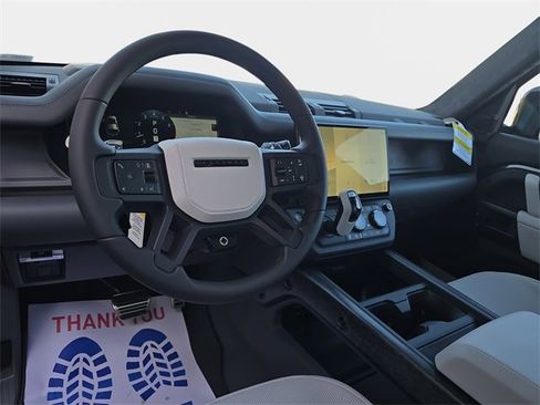 New 2026 Land Rover Defender 110 OCTA image 12