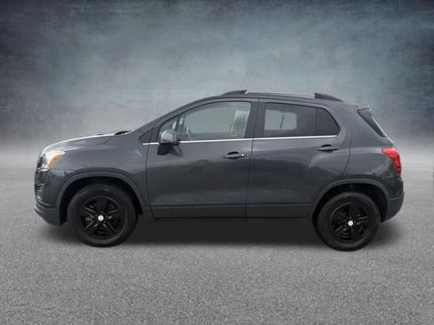 Used 2016 Chevrolet Trax LT w/ LT Sun and Sound Package AWD/4WD image 11