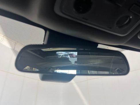 Used 2018 Toyota Corolla XLE FWD image 70