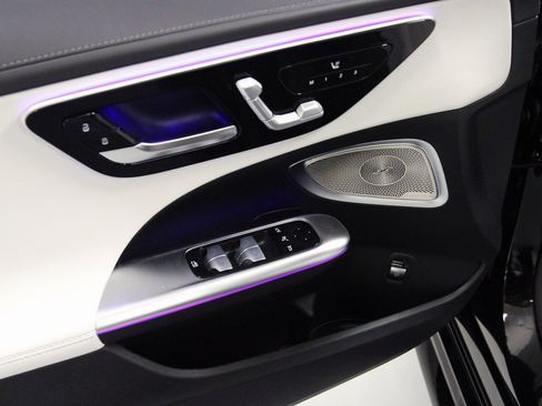 New 2026 Mercedes-Benz C 300 4MATIC Sedan image 15