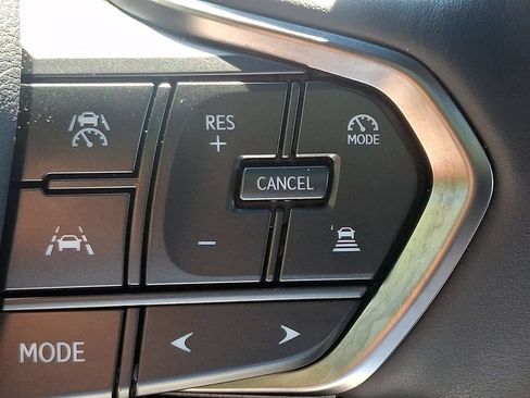 Used 2025 Lexus LX 600 4WD w/ Accessory Package (2T) image 25