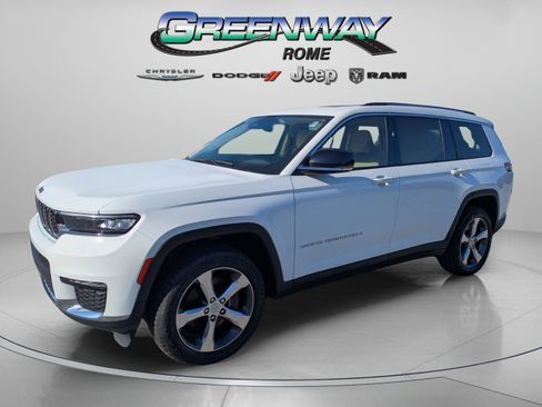 Used 2021 Jeep Grand Cherokee L Limited RWD image 4