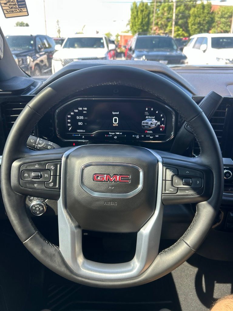 Used 2023 GMC Sierra 1500 Elevation AWD/4WD image 13