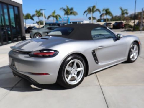 Used 2023 Porsche 718 Boxster image 11