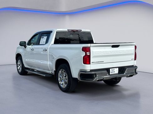Used 2023 Chevrolet Silverado 1500 LTZ AWD/4WD image 3