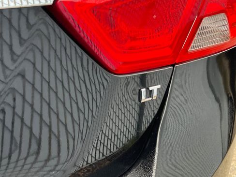 Used 2015 Chevrolet Impala LT image 7