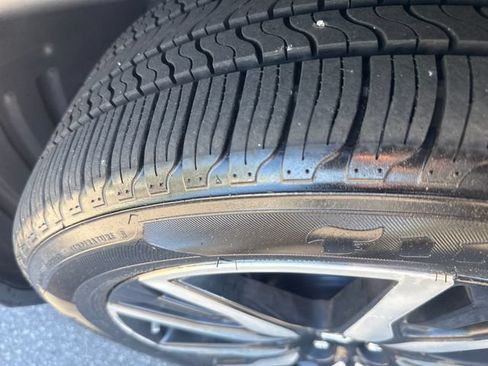 Used 2019 Honda Pilot Touring image 28