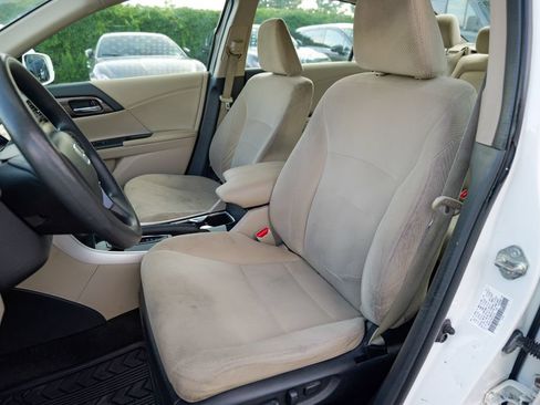 Used 2016 Honda Accord EX image 22