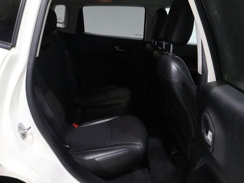 Used 2019 Jeep Compass Altitude image 22