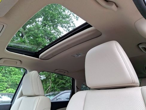 Used 2016 Honda CR-V Touring image 14
