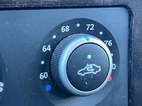 Used 2009 Saab 9-5 2.3T FWD image 41