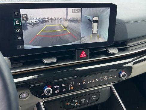 Certified 2025 Kia Carnival SX Prestige image 24