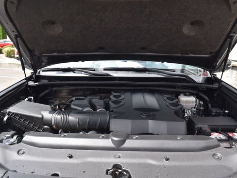 Certified 2020 Toyota 4Runner Limited AWD/4WD image 27