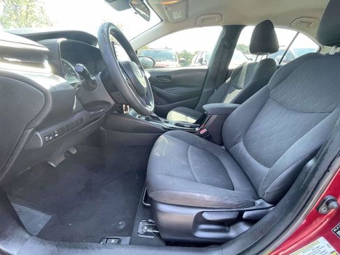 Used 2022 Toyota Corolla LE FWD image 16