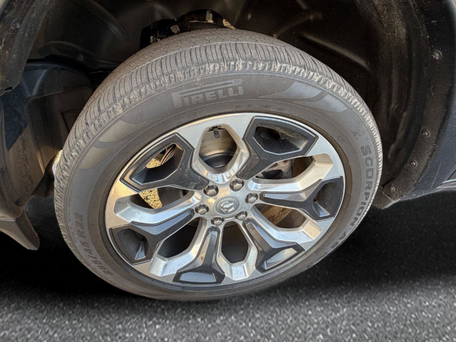 Used 2021 RAM 1500 Limited AWD/4WD image 9