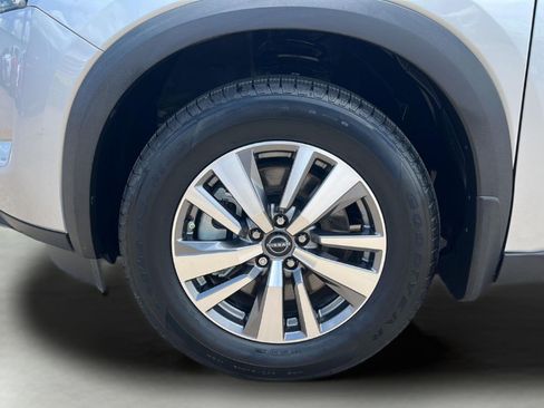 Used 2023 Nissan Pathfinder SL FWD image 29