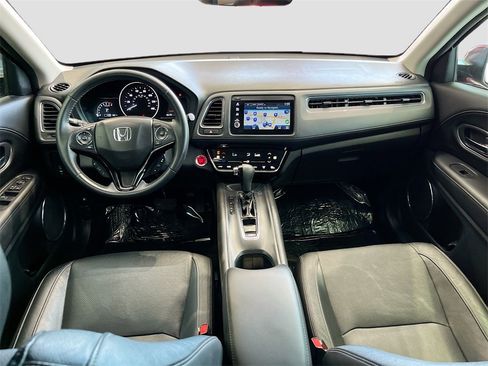 Used 2020 Honda HR-V Touring image 23