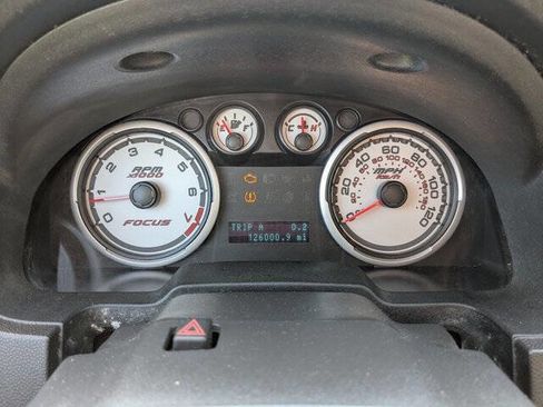 Used 2010 Ford Focus SE image 17