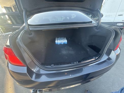 Used 2012 BMW 528i Sedan image 15