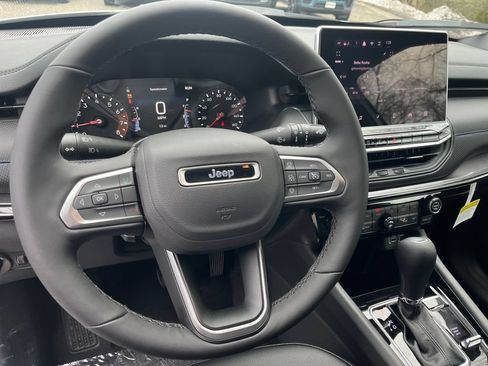 New 2026 Jeep Compass Limited AWD/4WD image 10