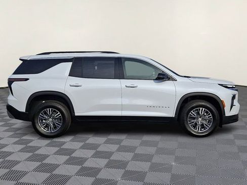 New 2026 Chevrolet Traverse LT image 5