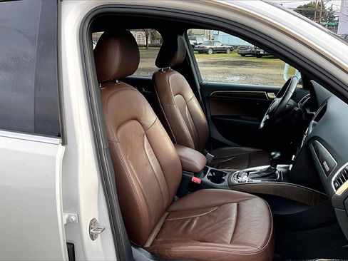 Used 2015 Audi Q5 2.0T Premium Plus w/ Technology Package image 10