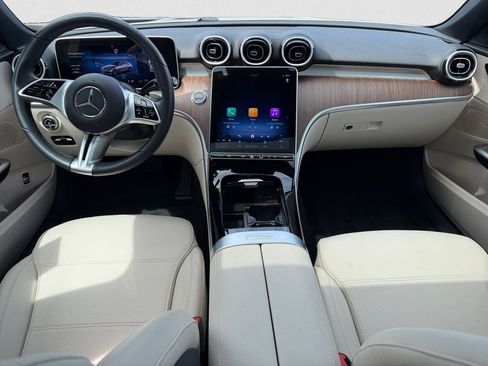 Used 2025 Mercedes-Benz C 300 Sedan image 10