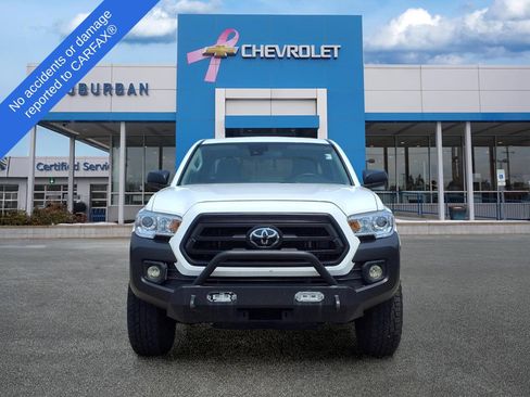 Used 2023 Toyota Tacoma SR RWD image 2