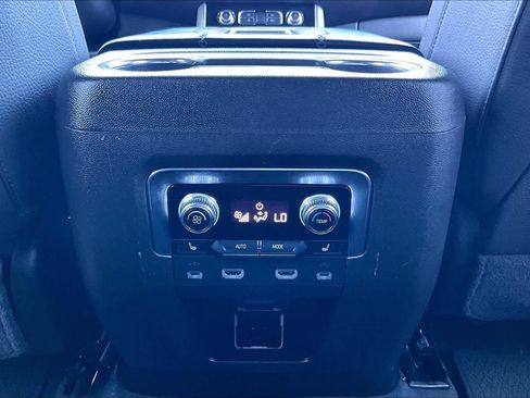 Used 2021 GMC Yukon Denali AWD/4WD image 35