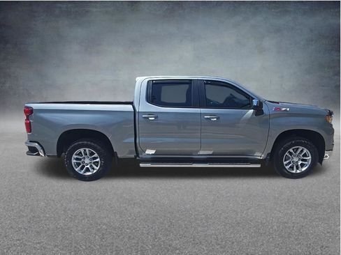 Used 2024 Chevrolet Silverado 1500 LT image 4