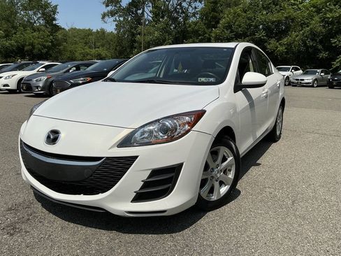 Used 2010 MAZDA MAZDA3 i Touring FWD image 1