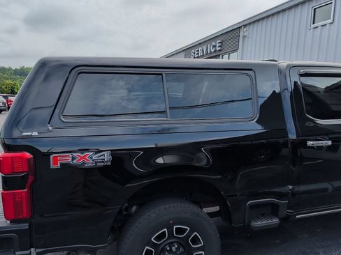 Used 2024 Ford F250 Platinum AWD/4WD image 11