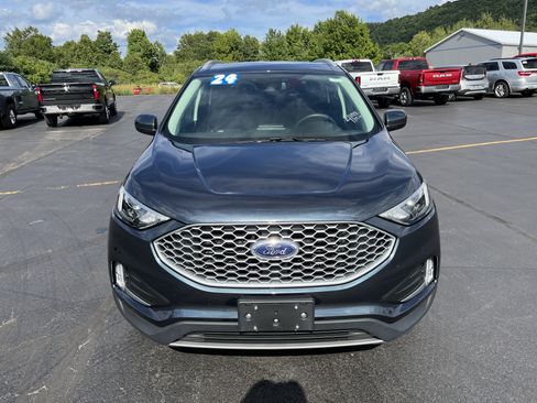 Used 2024 Ford Edge SEL w/ Convenience Package AWD/4WD image 2