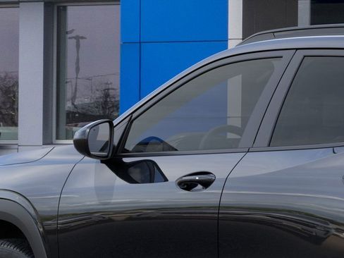 New 2025 Chevrolet Trax LT w/ Sunroof Package image 15