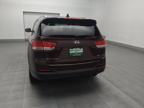 Used 2016 Kia Sorento AWD w/ LX Convenience Package image 6
