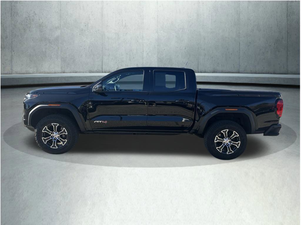 Used 2023 GMC Canyon AT4 w/ AT4 Premium Package AWD/4WD image 2