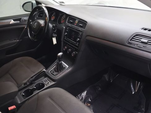 Used 2019 Volkswagen Golf S AWD/4WD image 10