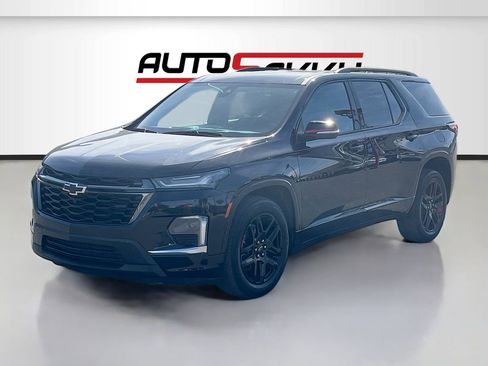 Used 2023 Chevrolet Traverse Premier w/ Redline Edition AWD/4WD image 3