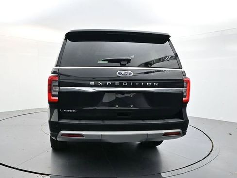 Used 2022 Ford Expedition Limited image 8