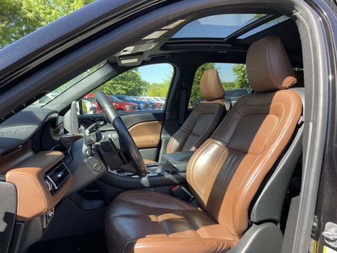 Used 2022 Lincoln Aviator Reserve RWD image 21