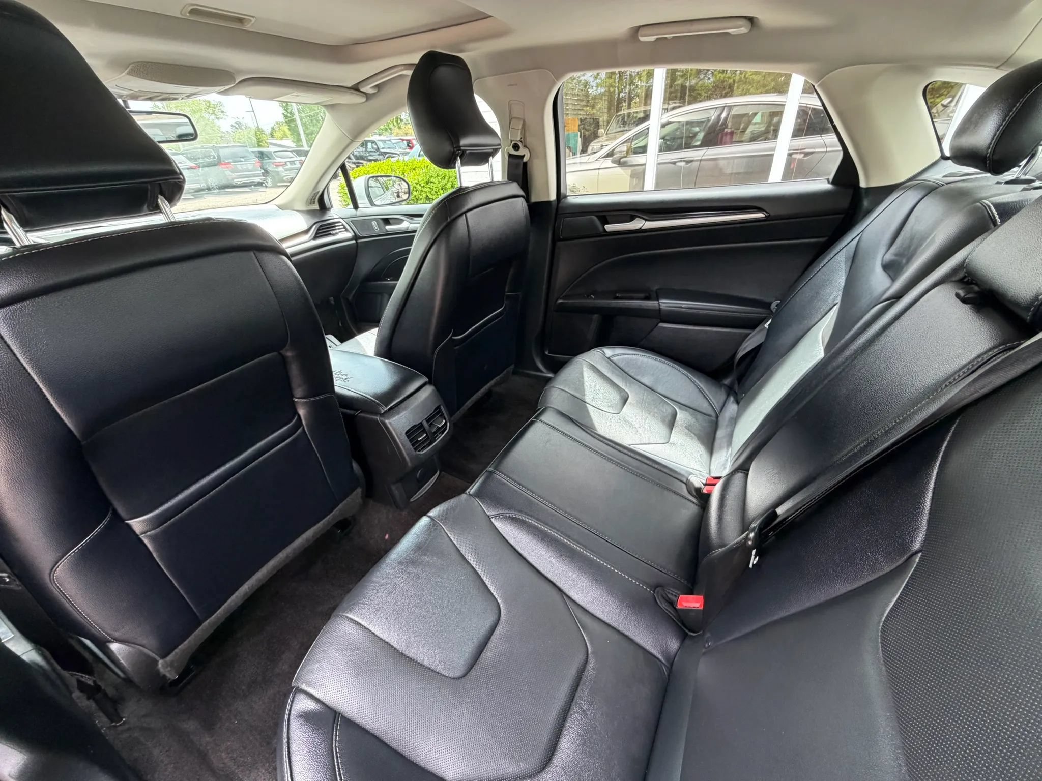 Used 2018 Ford Fusion Titanium AWD/4WD image 17