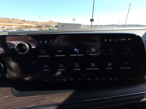 New 2026 Chevrolet Tahoe Premier w/ Sun And Tow Package AWD/4WD image 21