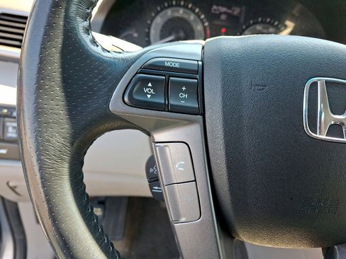 Used 2013 Honda Odyssey EX-L image 17