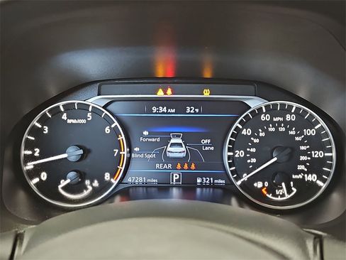 Used 2024 Nissan Altima 2.5 SV image 18