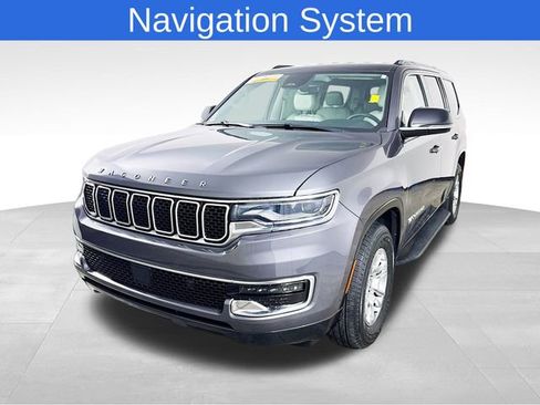 Used 2023 Jeep Wagoneer 4WD image 1