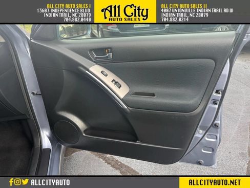 Used 2008 Toyota Matrix XR FWD image 13