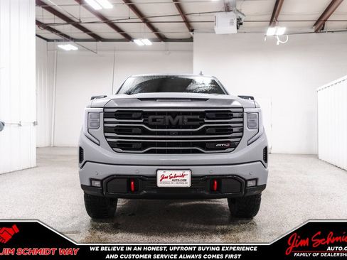 Used 2024 GMC Sierra 1500 AT4 w/ Technology Package image 2