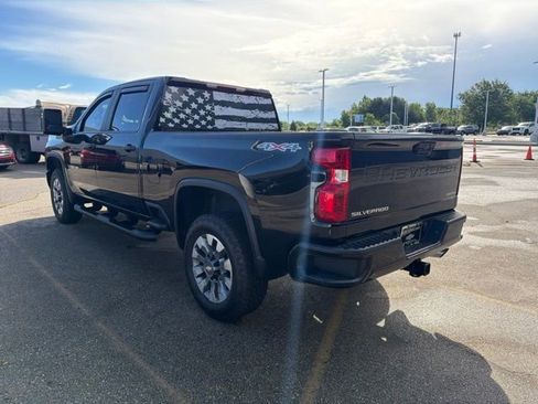 Used 2025 Chevrolet Silverado 2500 Custom w/ Custom Convenience Package AWD/4WD image 4