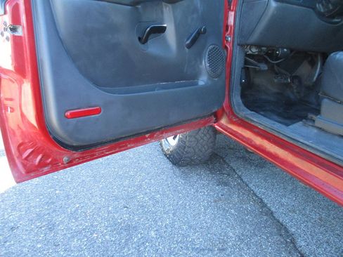 Used 2005 Chevrolet Silverado 3500 4x4 Extended Cab w/ Snow Plow Prep Package image 6